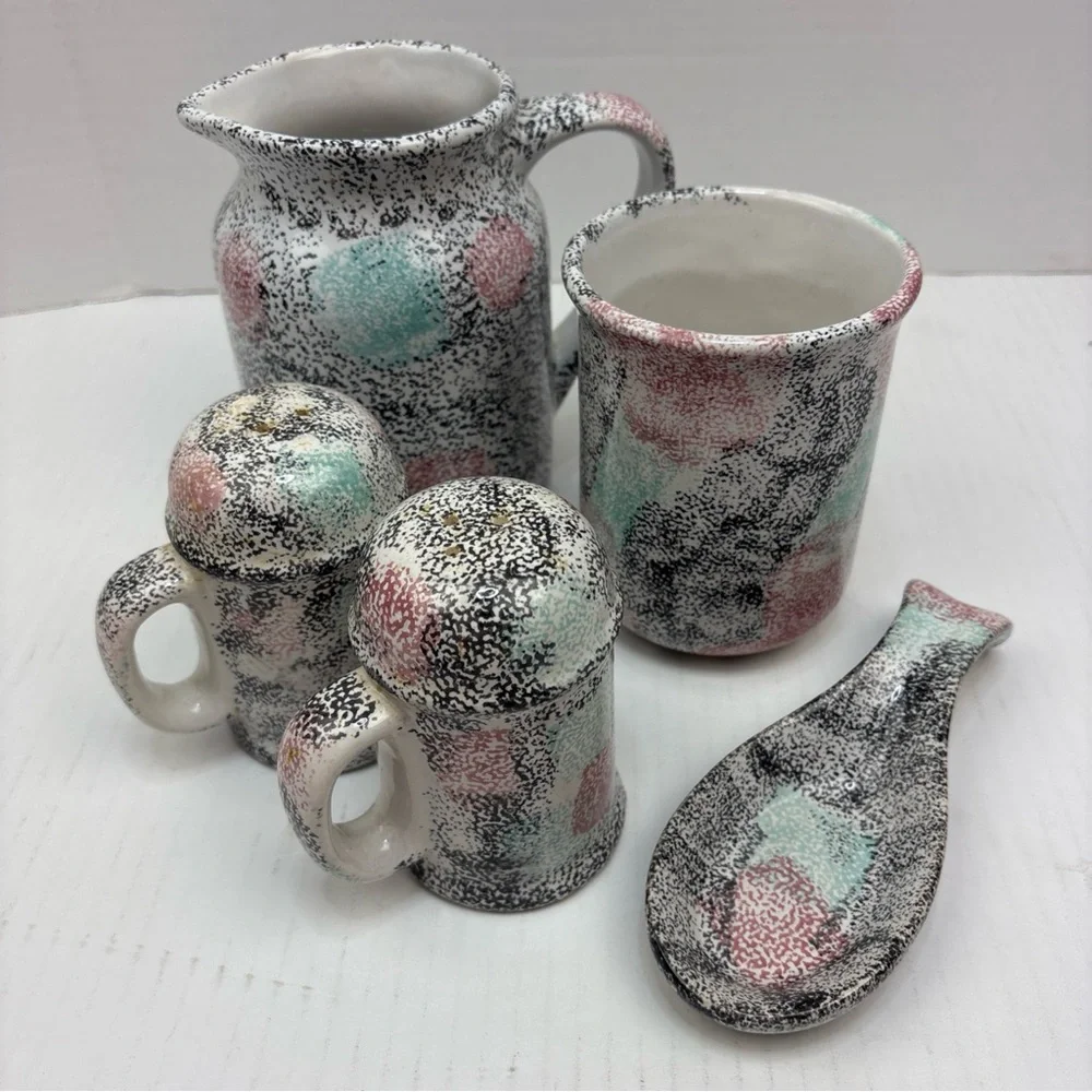 Guyroc Pottery Set Speckled Pitcher Utensil Holder Spoon Rest Salt Pepper Shaker